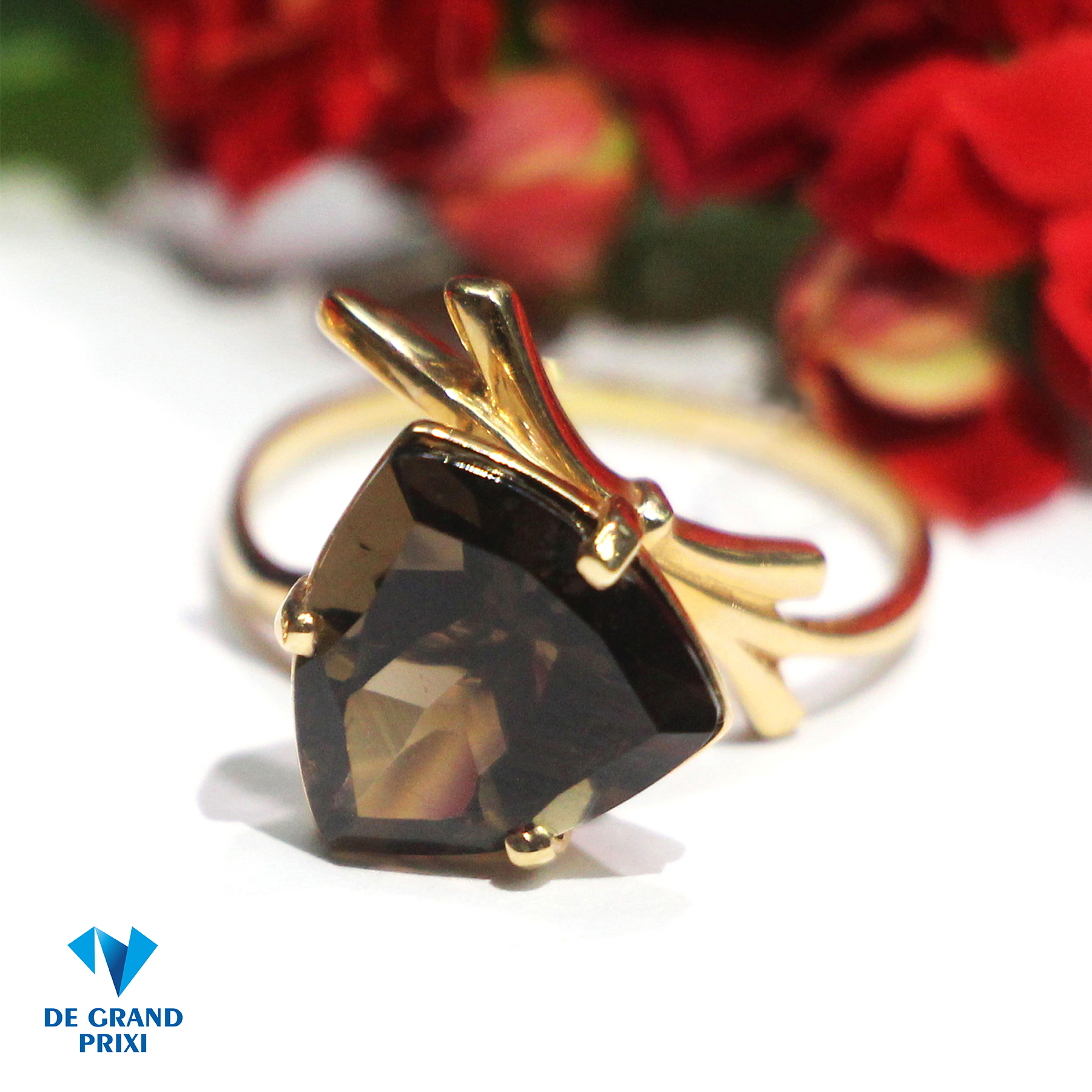 Кольцо золотое с раухтопазом